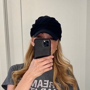 NWOT Cutest Fashion Hat